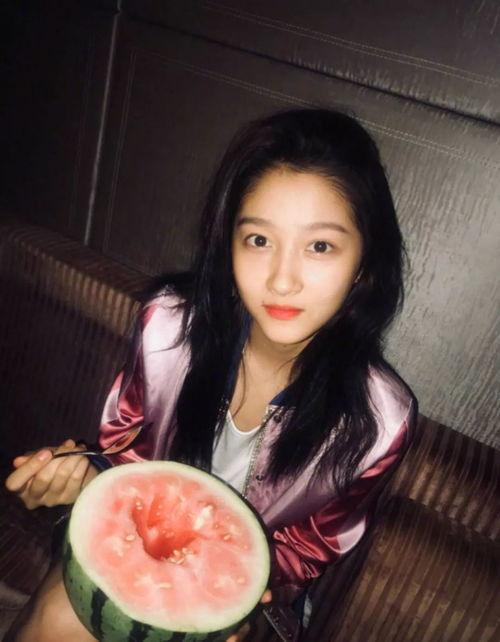 娱乐圈吃瓜照片模板图片